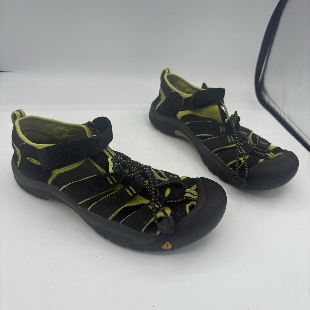 Keen Sandals Mens Size 6 Newport H2 Hiking Trail Waterproof Outdoor Black Green